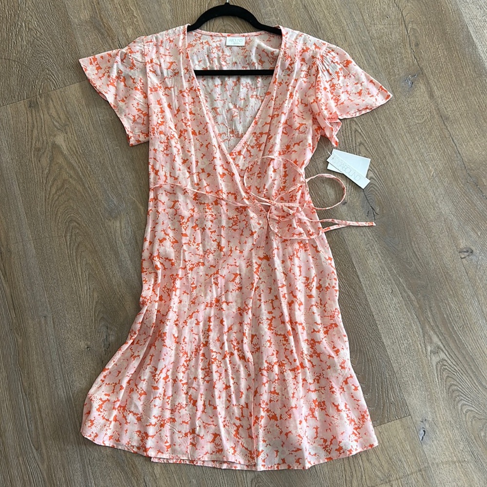 NWT Nordstrom Rack Abound peachy flower wrap dress Sz S